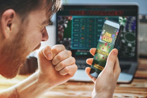 qq22 apk Myanmar Login Secure Account Access Online Gaming